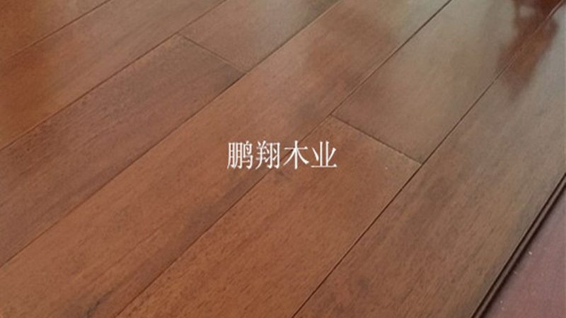 实木地暖地板施工流程：从基础到完成，步步为营